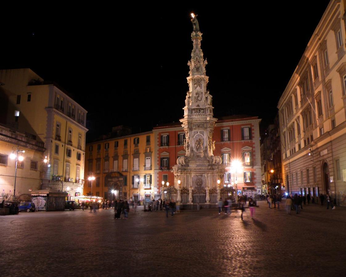 Suite San Gennaro Bis Неаполь Экстерьер фото